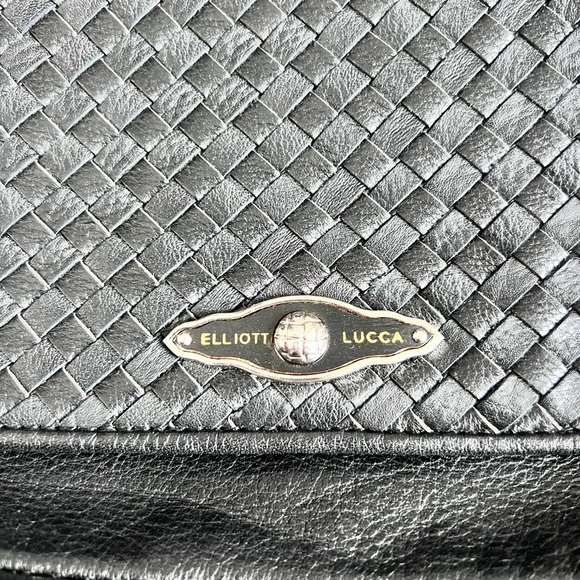 Elliott Lucca black lattice leather shoulder bag. - Picture 3 of 5